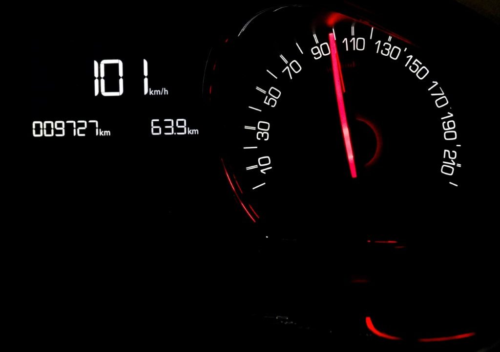 speedometer at 101km/h increasing in speed